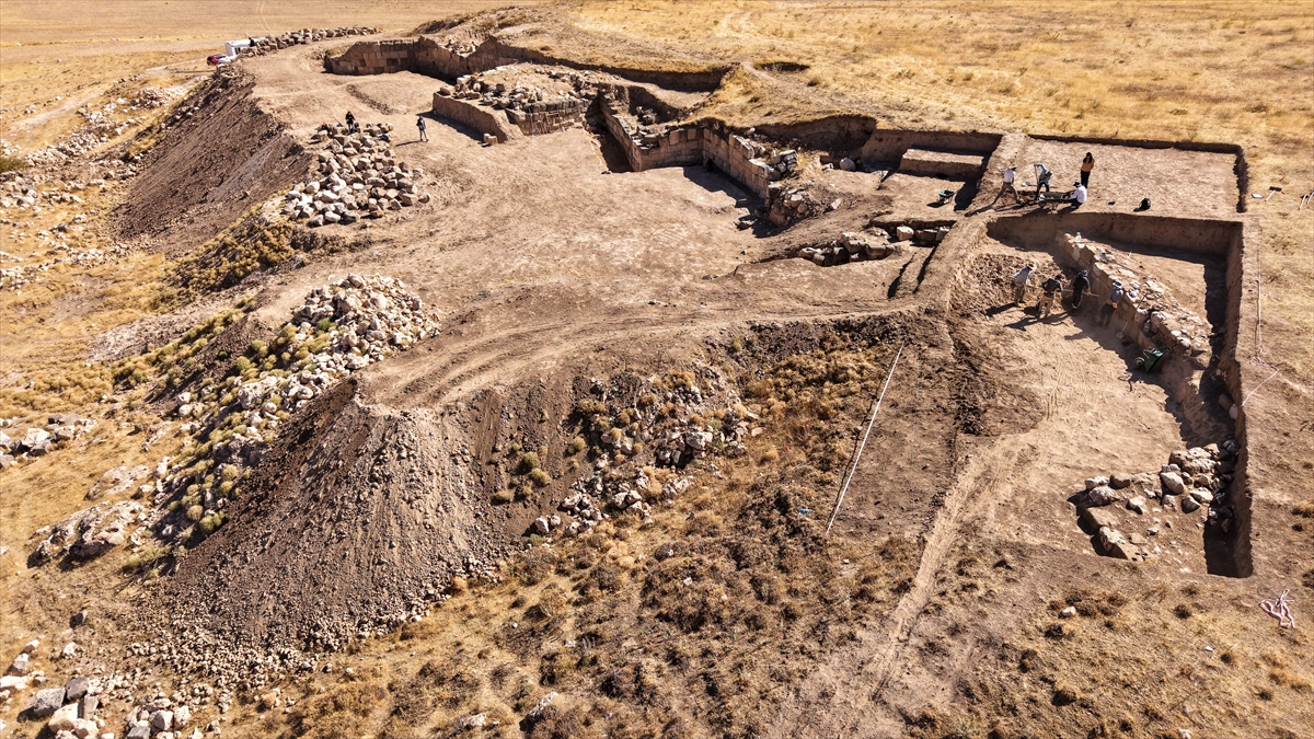 A A 20251008 39344984 39344977 V A N D A A N T I K K E N T K A L I N T I S I N D A Y E N I K I T A B E L E R O R T A Y A C I K A R I L D I