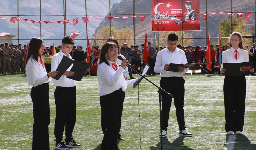 Cumriyet Bayramı Coşkusu.jpg8