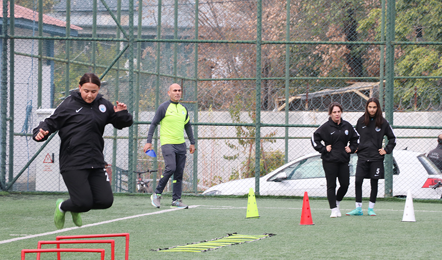 D W F E G R D H T F J G Y K H U J K Ç