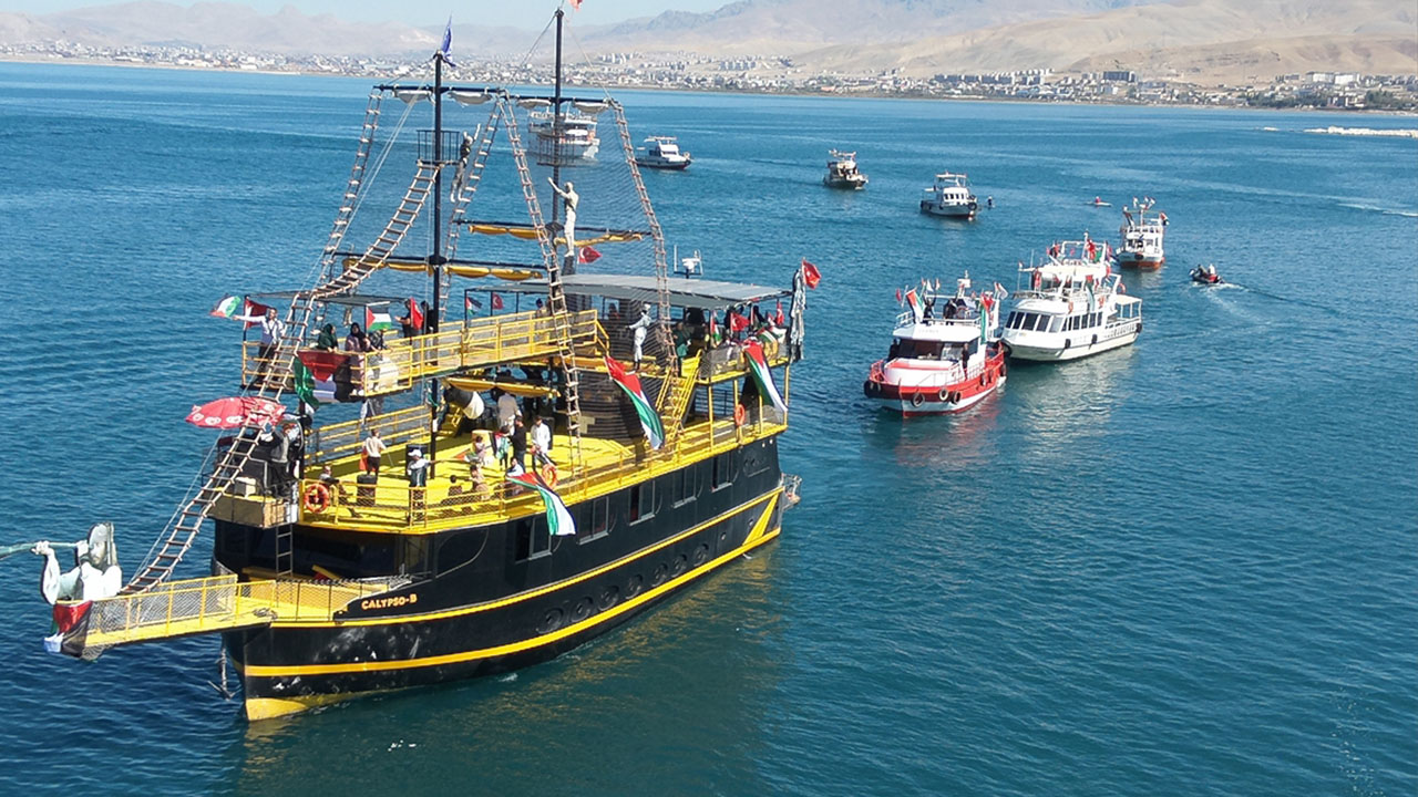 Van'dan Küresel Sumud Filosu'na destek