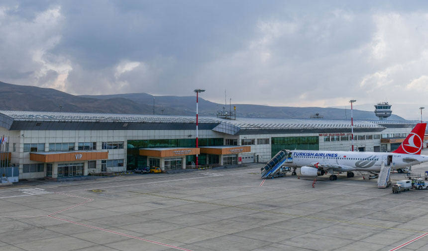 W A E S F D G R H T F J G Y H U J K