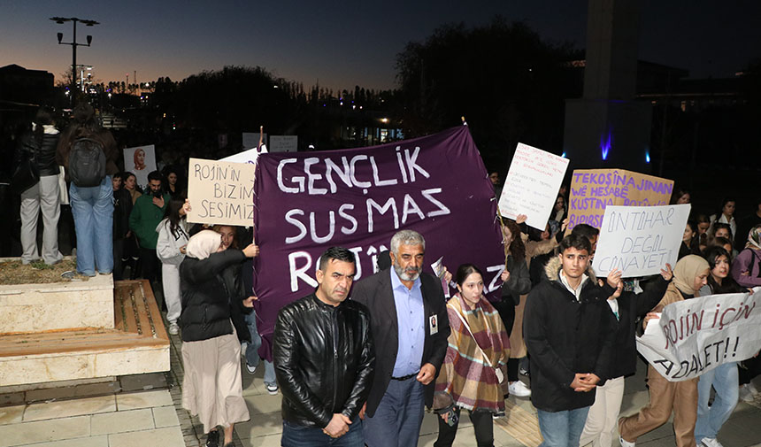 W D E S F D G R F H T G J Y H K U J K