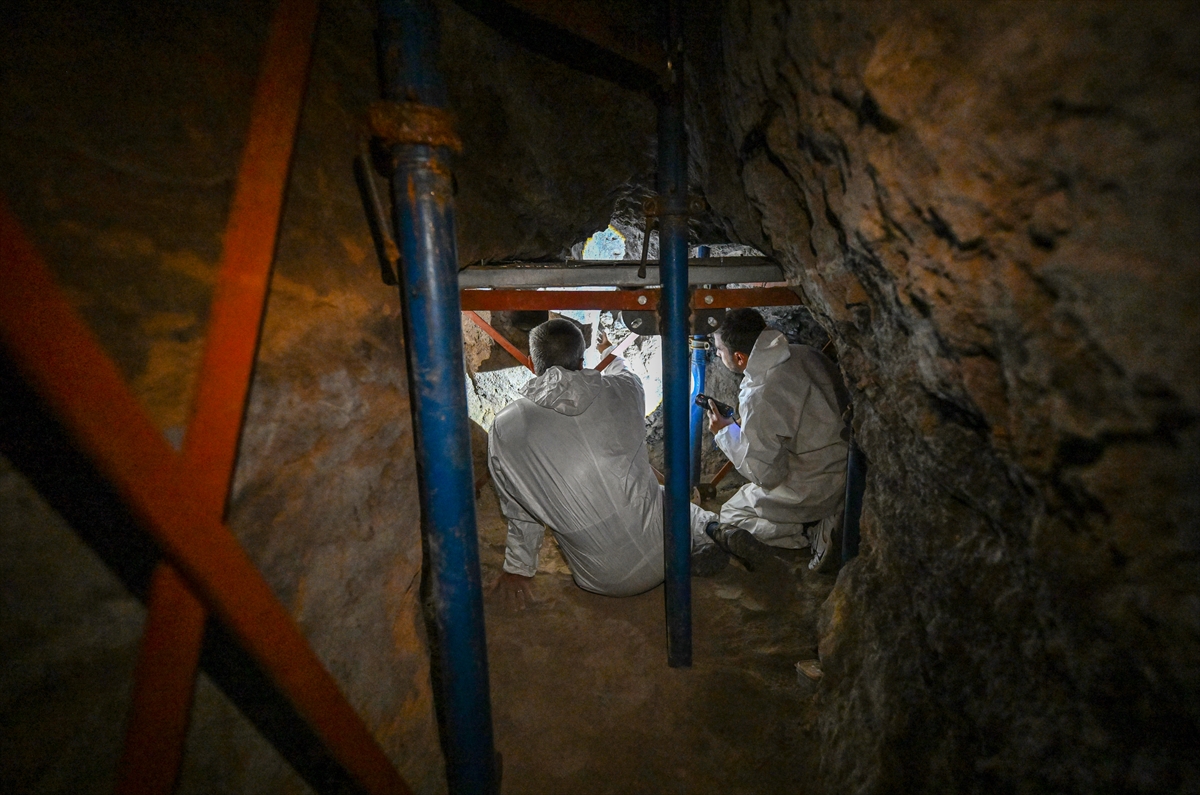 A A 20251103 39599846 39599837 U R A R T U L A R I N Y E R A L T I N D A K I G I Z E M L I Y A P I S I N D A K I D U V A R R E S I M L E R I N E O Z E L K O R U M A