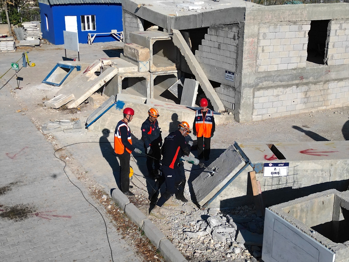 A A 20251108 39649044 39649015 A F A D G O N U L L U S U 350 U N I V E R S I T E O G R E N C I S I Z O R L U E G I T I M L E R L E G O R E V E H A Z I R L A N I Y O R