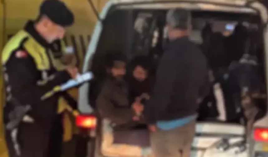 Düzensiz Göçmen.jpg8