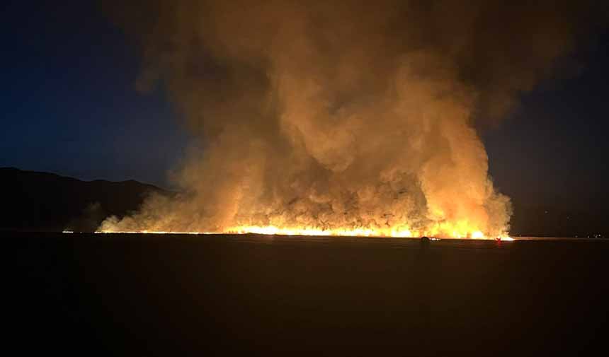 Kuş Cennetinde Yangın.jpg9