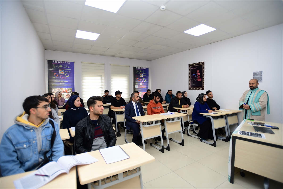 A A 20251203 39876870 39876863 V A N D A E N G E L L I U N I V E R S I T E O G R E N C I L E R I F A R K L I A L A N L A R D A K I K U R S L A R L A H A Y A T A H A Z I R L A N I Y O R