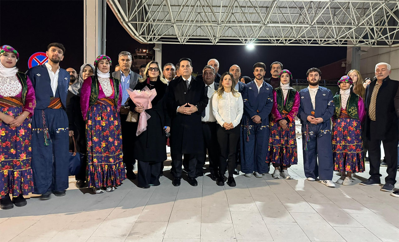 Ahmet Özer Vanda Karşılandı 2