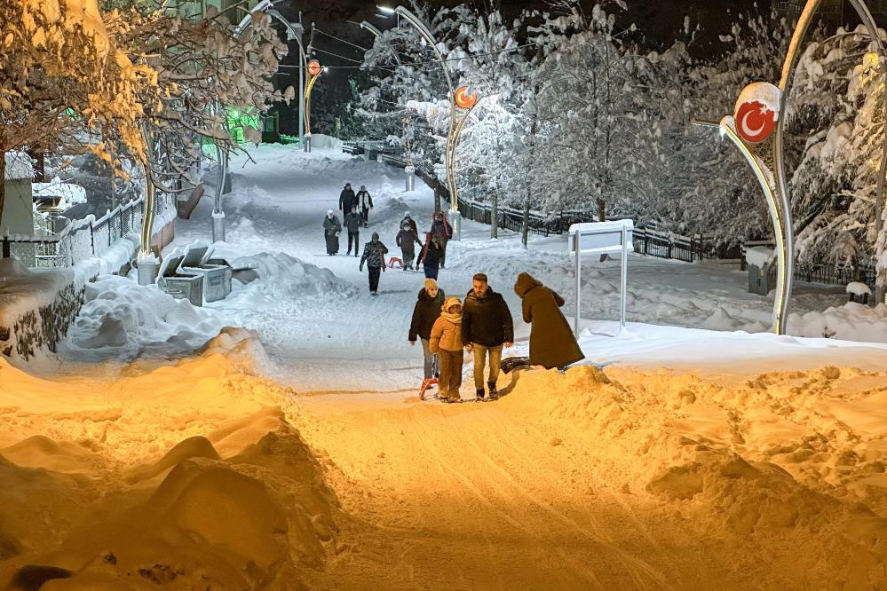 Cocukların Kar Eglencesi 4