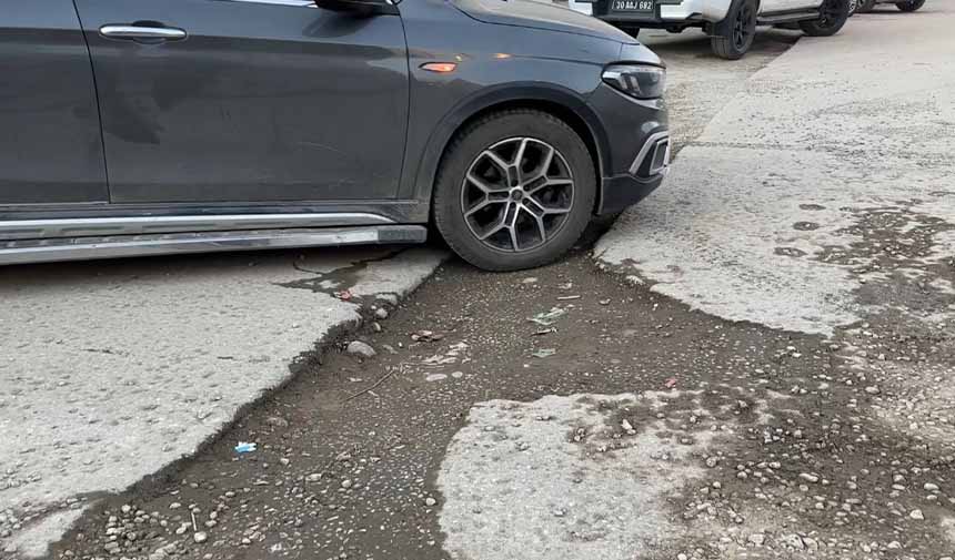 Doğalgaz Sonrası Yollar Hasarlı.jpg1