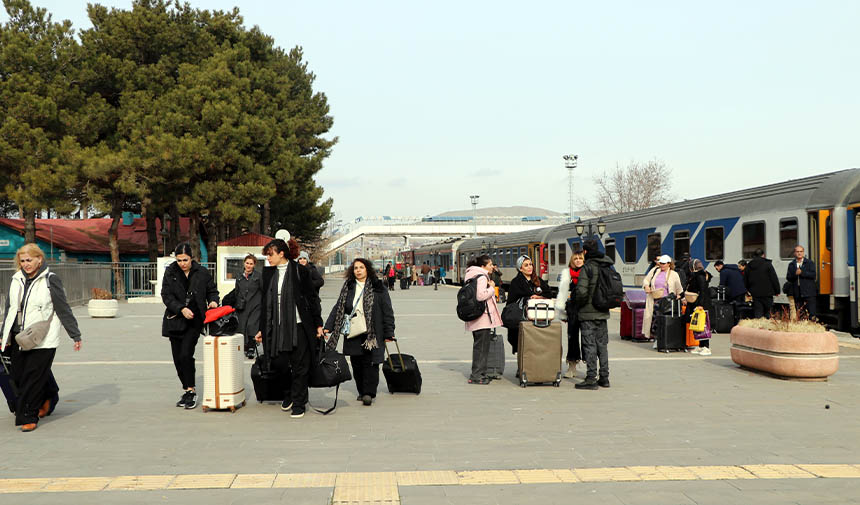 Iranlılar Vana Akın Etti