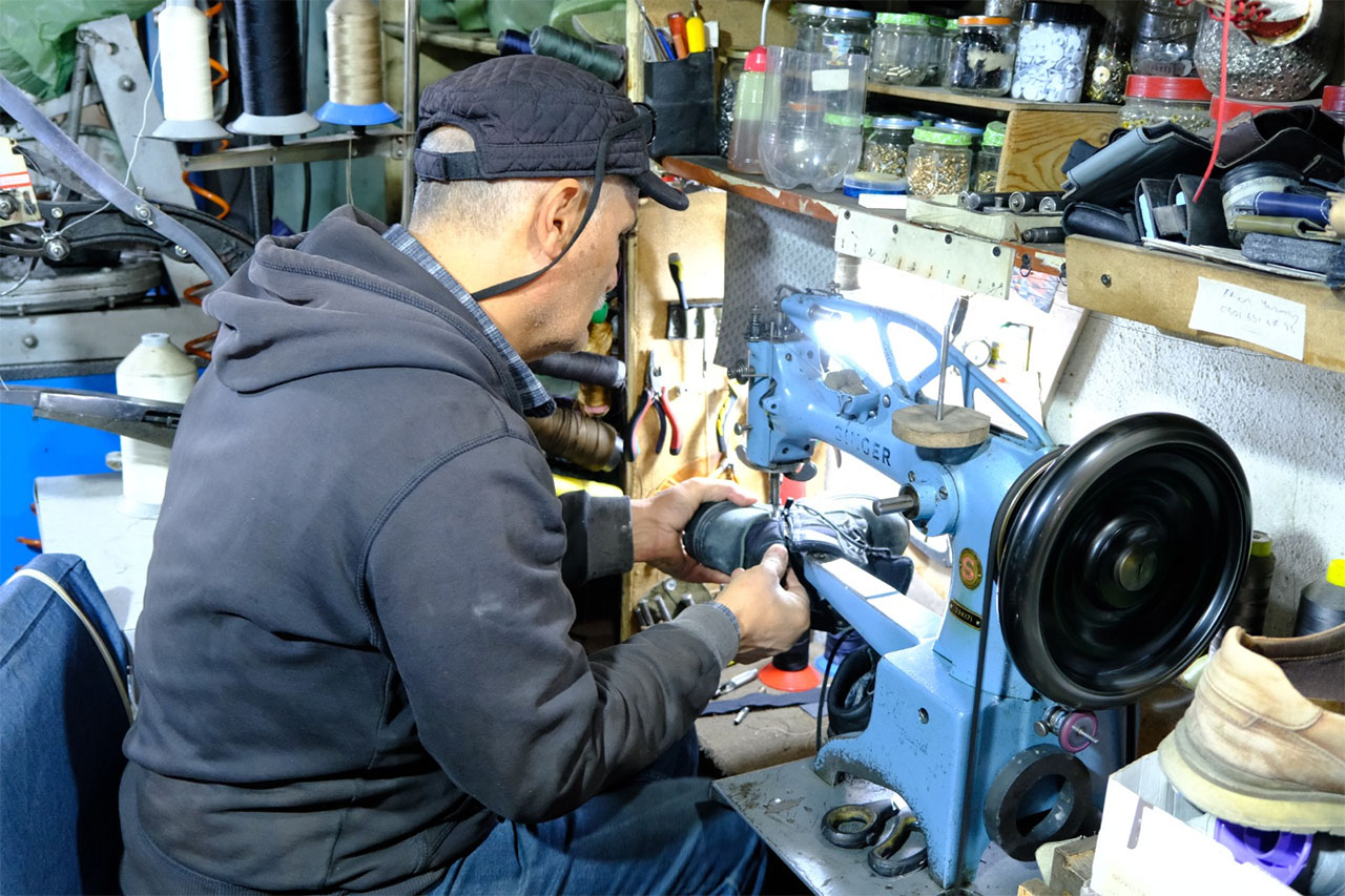 Mecit Emen Ayakkabı Tamircisi 3