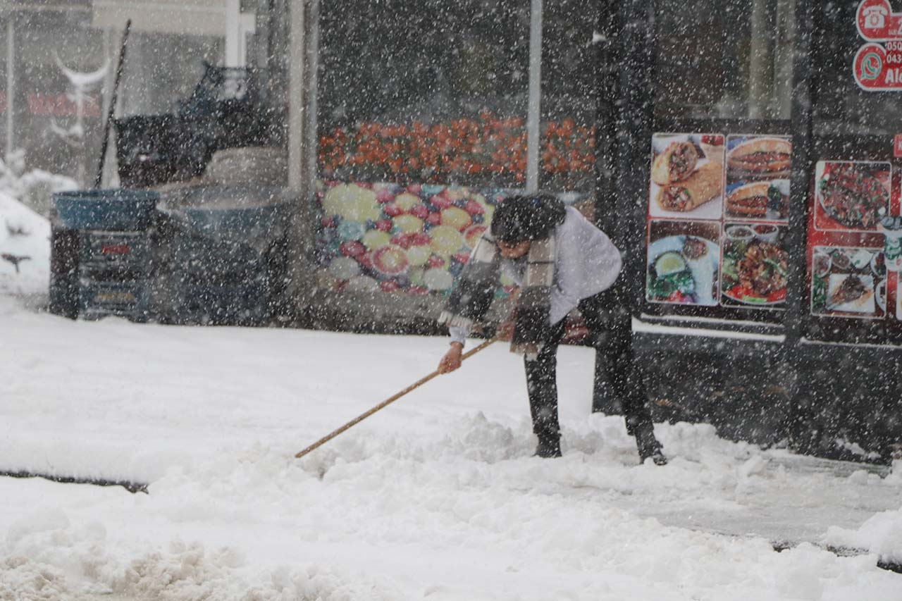 V A N D A 569 Y E R L E S I M Y E R I U L A S I M A K A P A N D I 1083693 321650