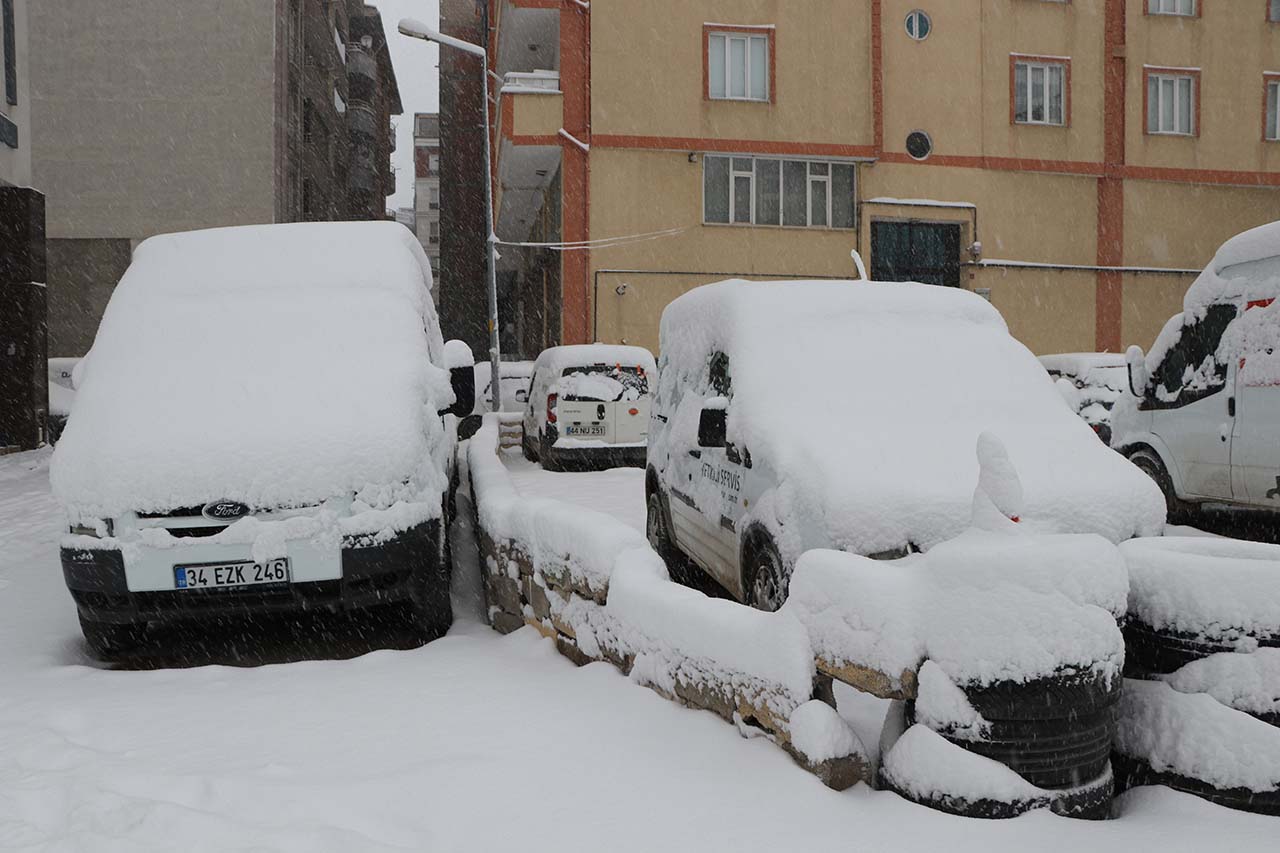 V A N D A 569 Y E R L E S I M Y E R I U L A S I M A K A P A N D I 1083696 321650