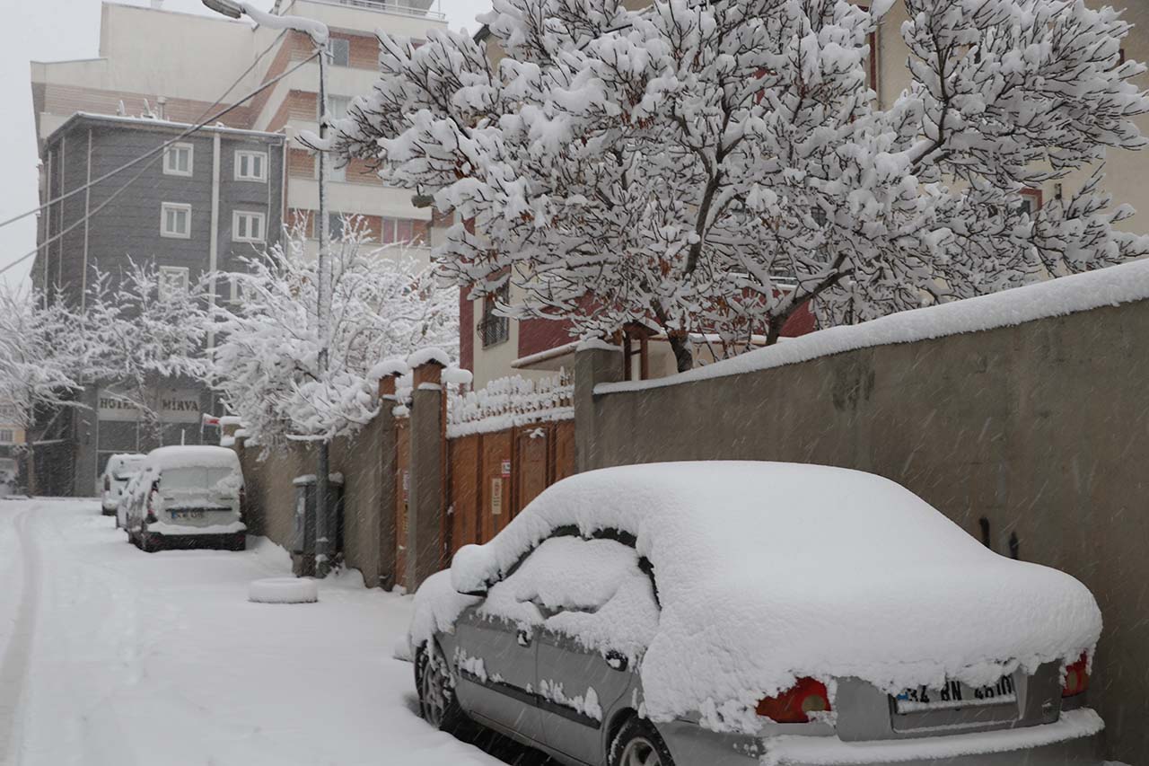 V A N D A 569 Y E R L E S I M Y E R I U L A S I M A K A P A N D I 1083698 321650