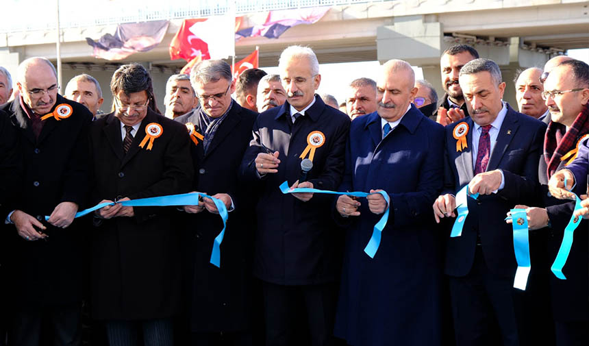 Van Çevre Yolu Açildi A