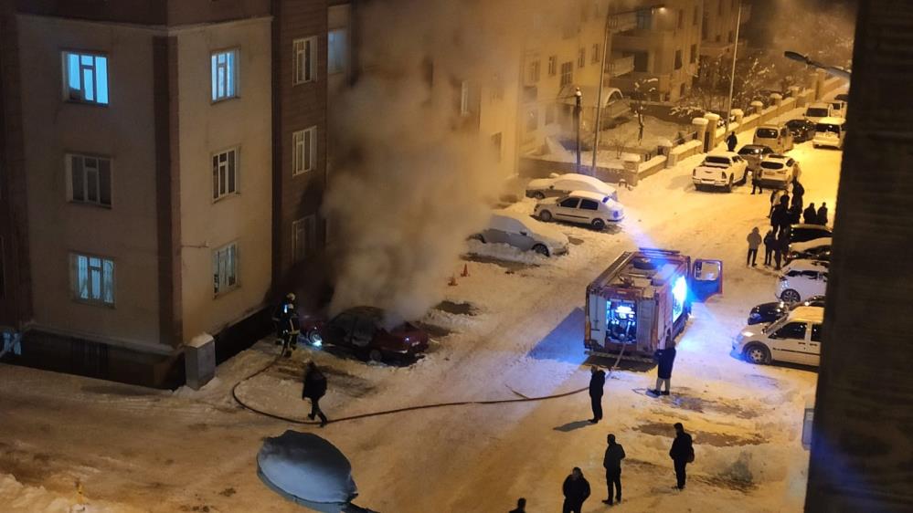 Vanda Park Halindeki Arac Yandı 2