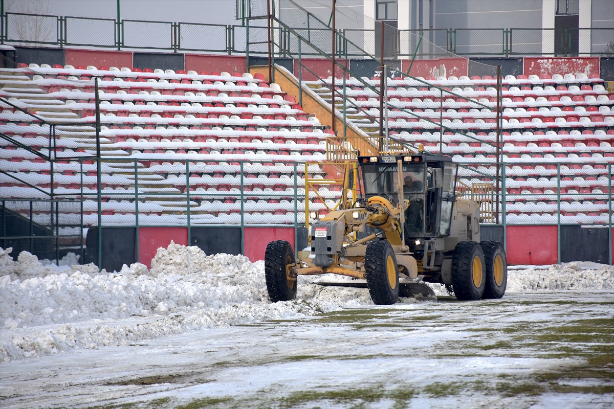 A A 20260106 40175473 40175468 V A N A T A T U R K S T A D Y U M U N D A B I R I K E N K A R K A M Y O N L A R L A T A S I N D I