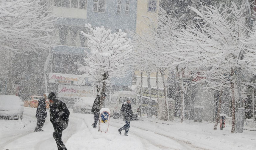Tahminler değişti, işte 5 günlük beklenti… Van’da karlı günler başlıyor
