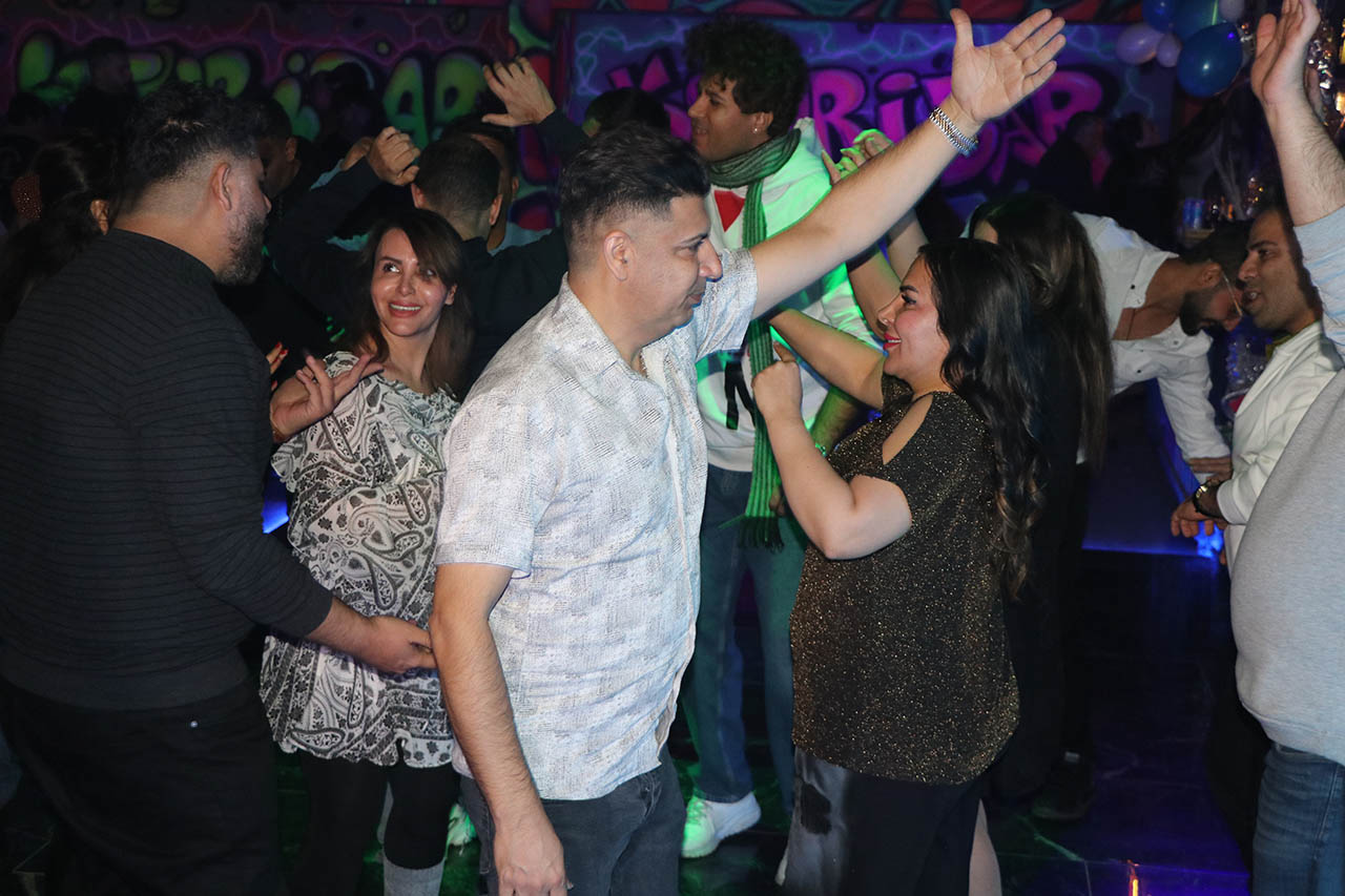 V A N A G E L E N I R A N L I T U R I S T L E R Y E N I Y I L A 1091316 323810