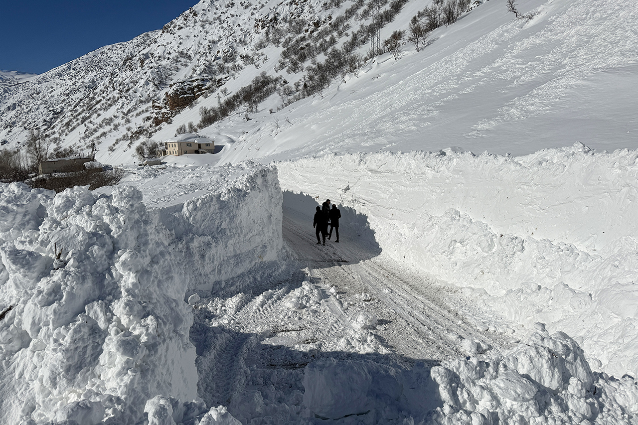 V A N C A T A K K A R A Y O L U 4 G U N D U R U L A S I M A K A 1096504 325485