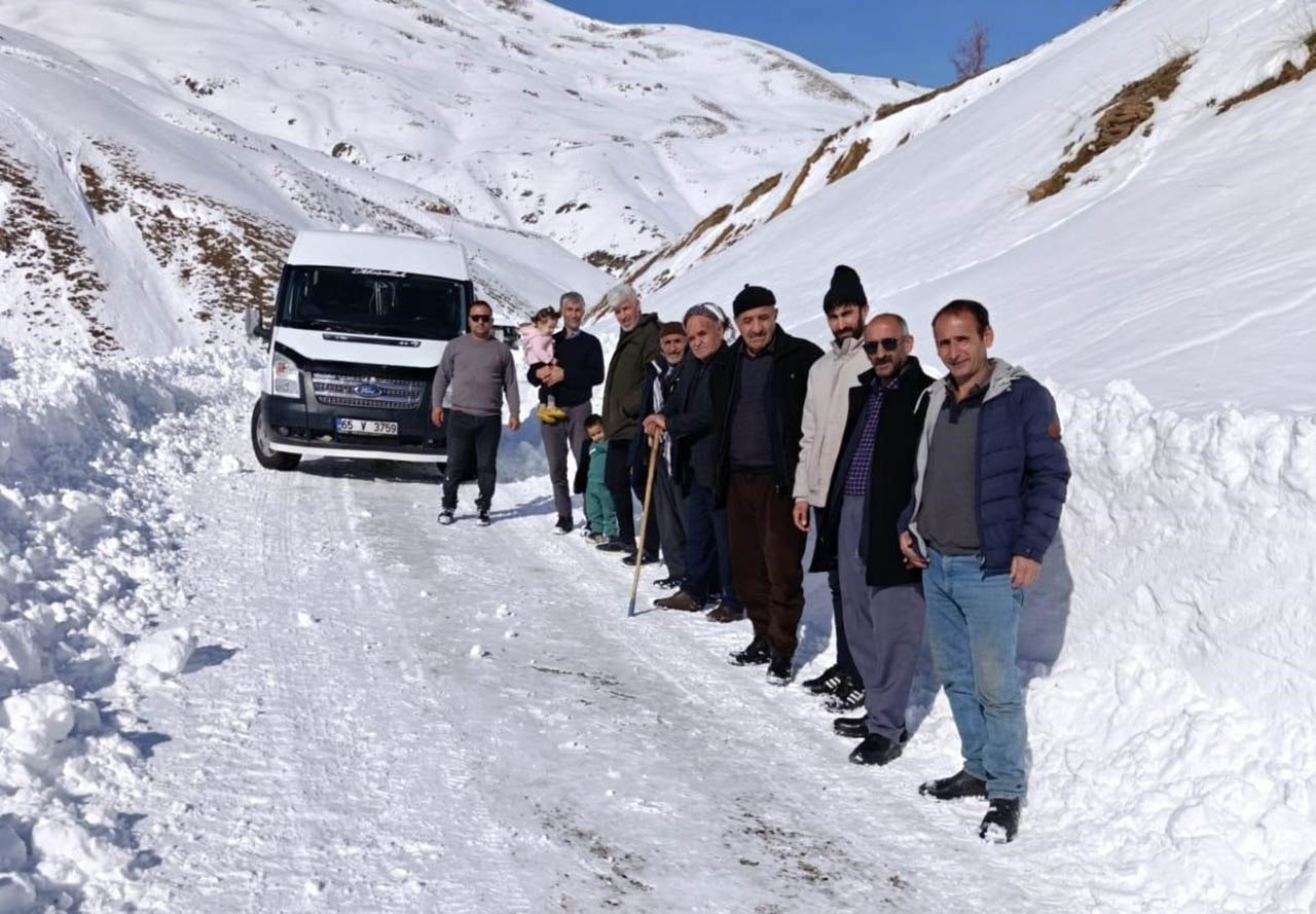 Yolda Kalan Yolcular Misafir Edildi 1