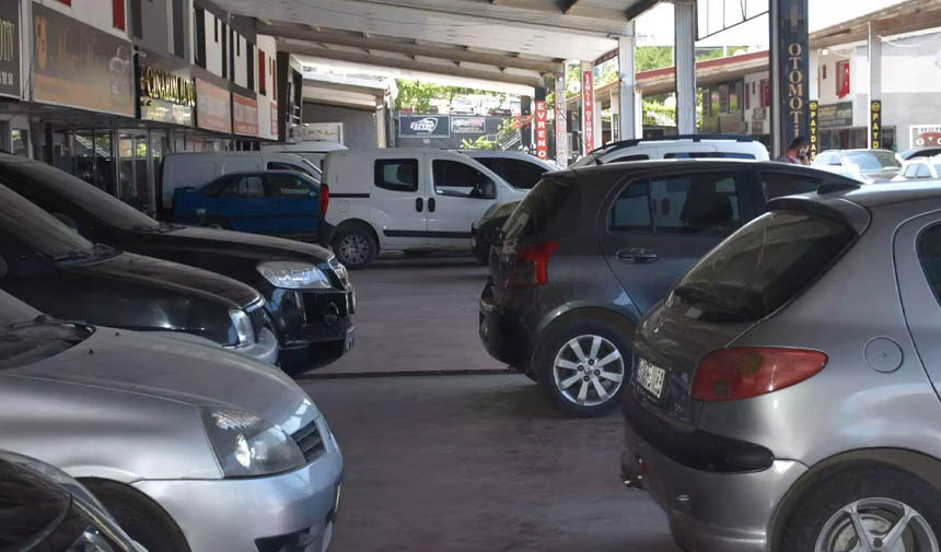Araç alacaklara müjde! Vatandaşı zorlayan şart kaldırıldı