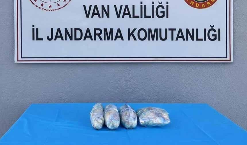 Gevaş’ta 1 kilo 80 gram esrar ele geçirildi