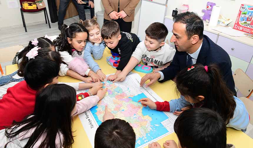 Öğrencilere Harita Dağıtıldı.jpg7