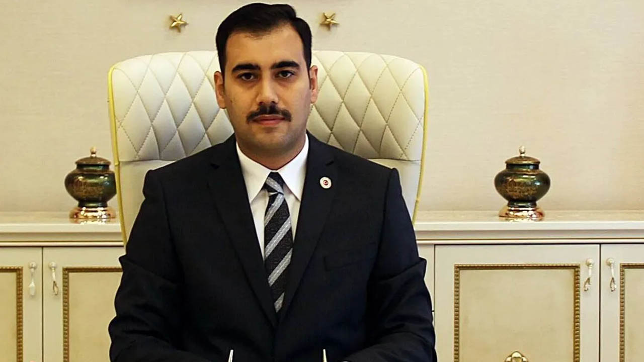 Van'da bir kaymakam ve vali yardımcısı değişti!