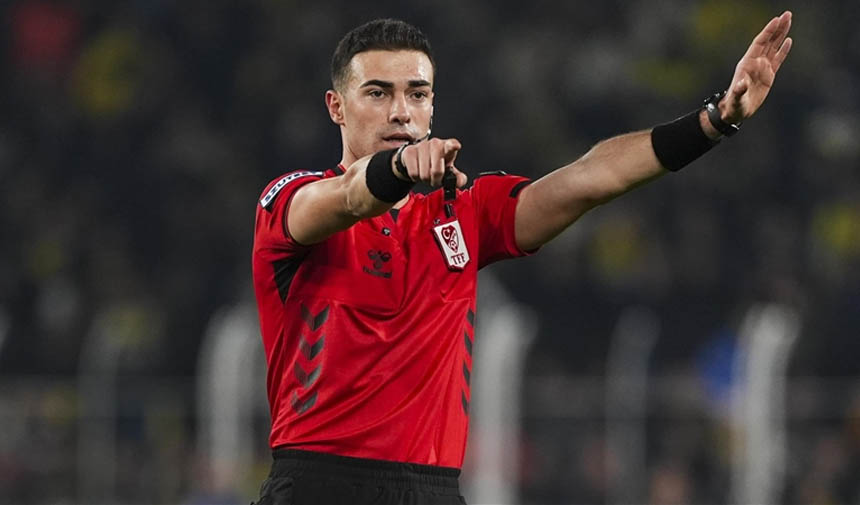 Sivasspor – Vanspor maçını yönetecek hakemler belli oldu