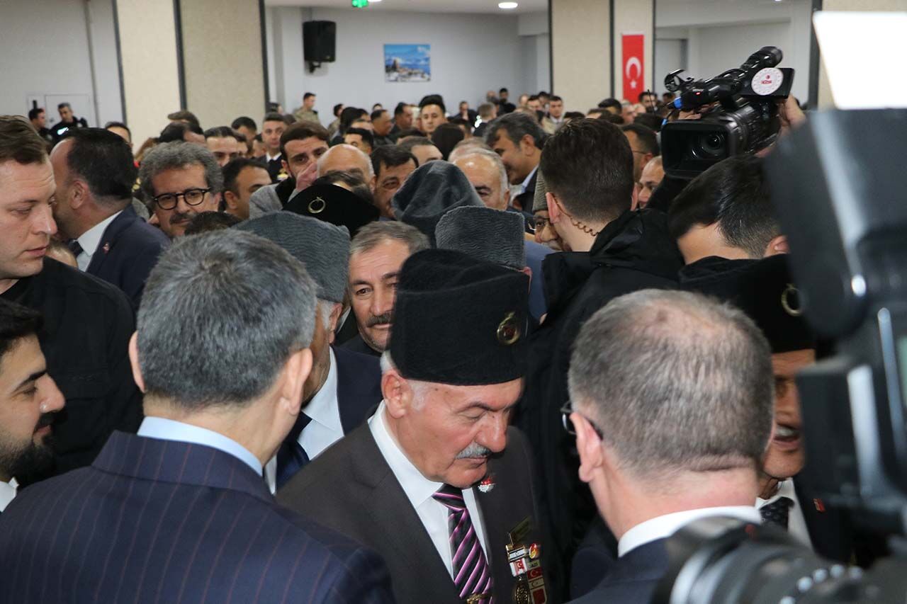 B A K A N C I F T C I V A N D A B A Y R A M L A S M A P R O G R A M 1222427 363466