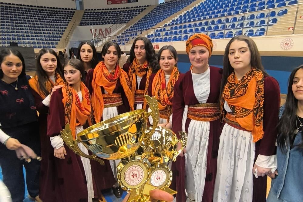 Catak Halk Oyunları Yarismasi 1