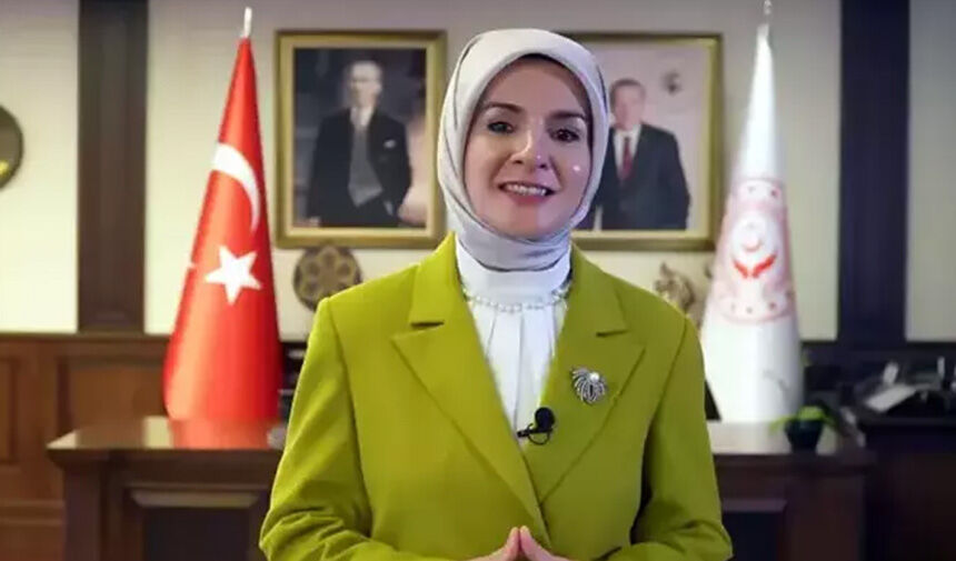 Bakan Göktaş'tan doğum izni açıklaması