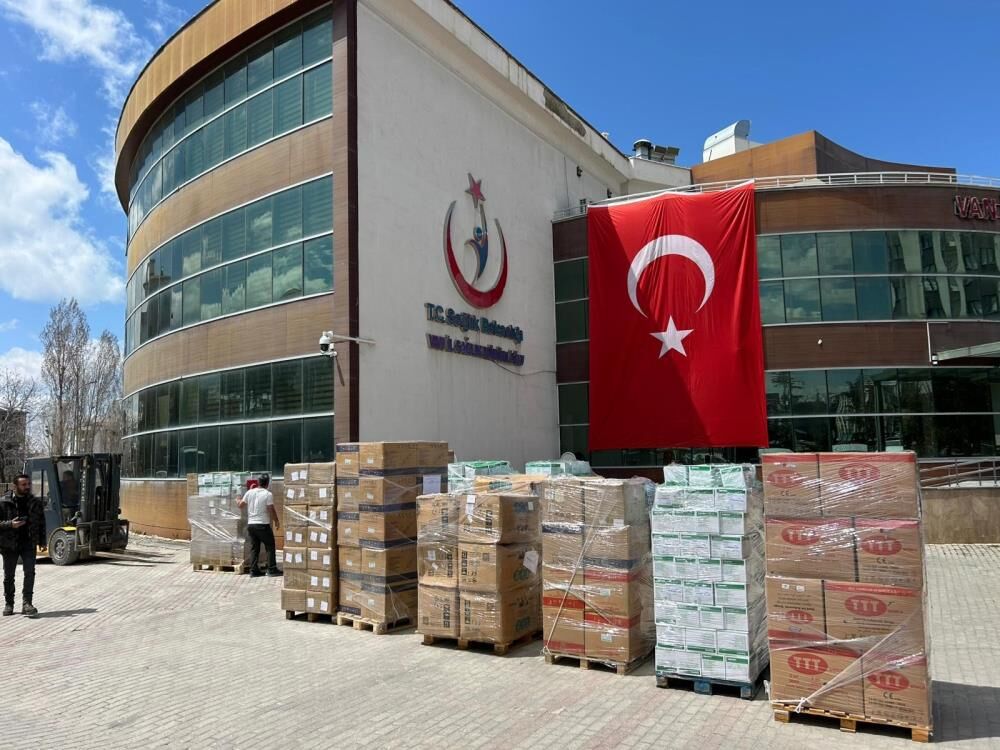 9 Tır Yardım Yapıldı 2