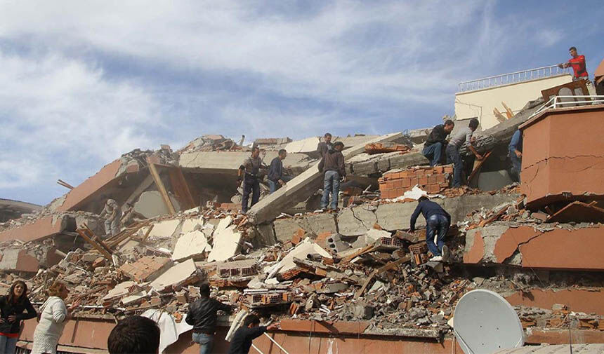 Deprem öncesi, deprem anı ve sonrasında neler yapılmalı? Van AFAD’tan önemli uyarılar!