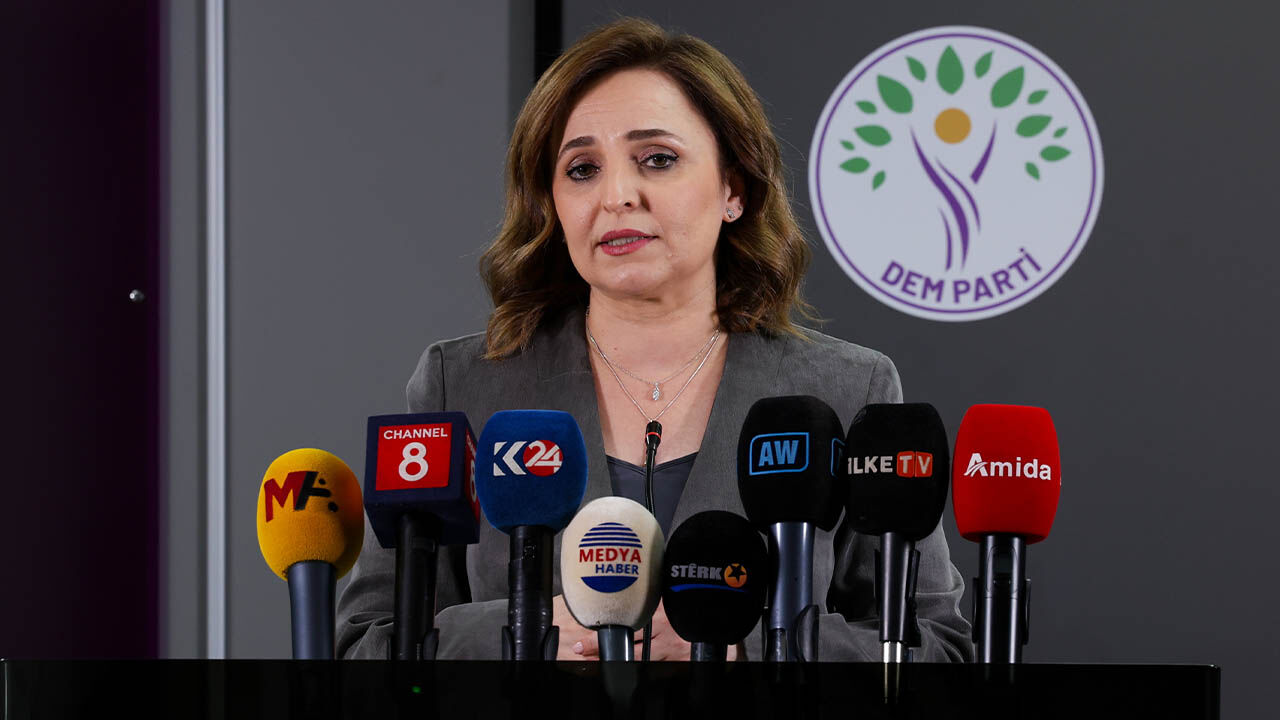 Dem Parti Kongreye Gidiyor