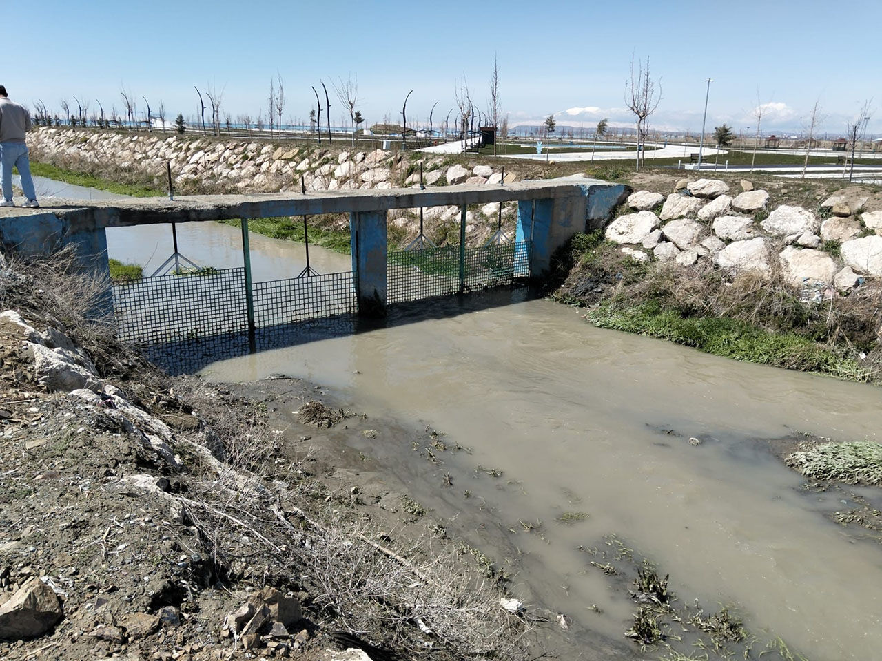 Inci Kefali Goc Yollari Temizleniyor 1