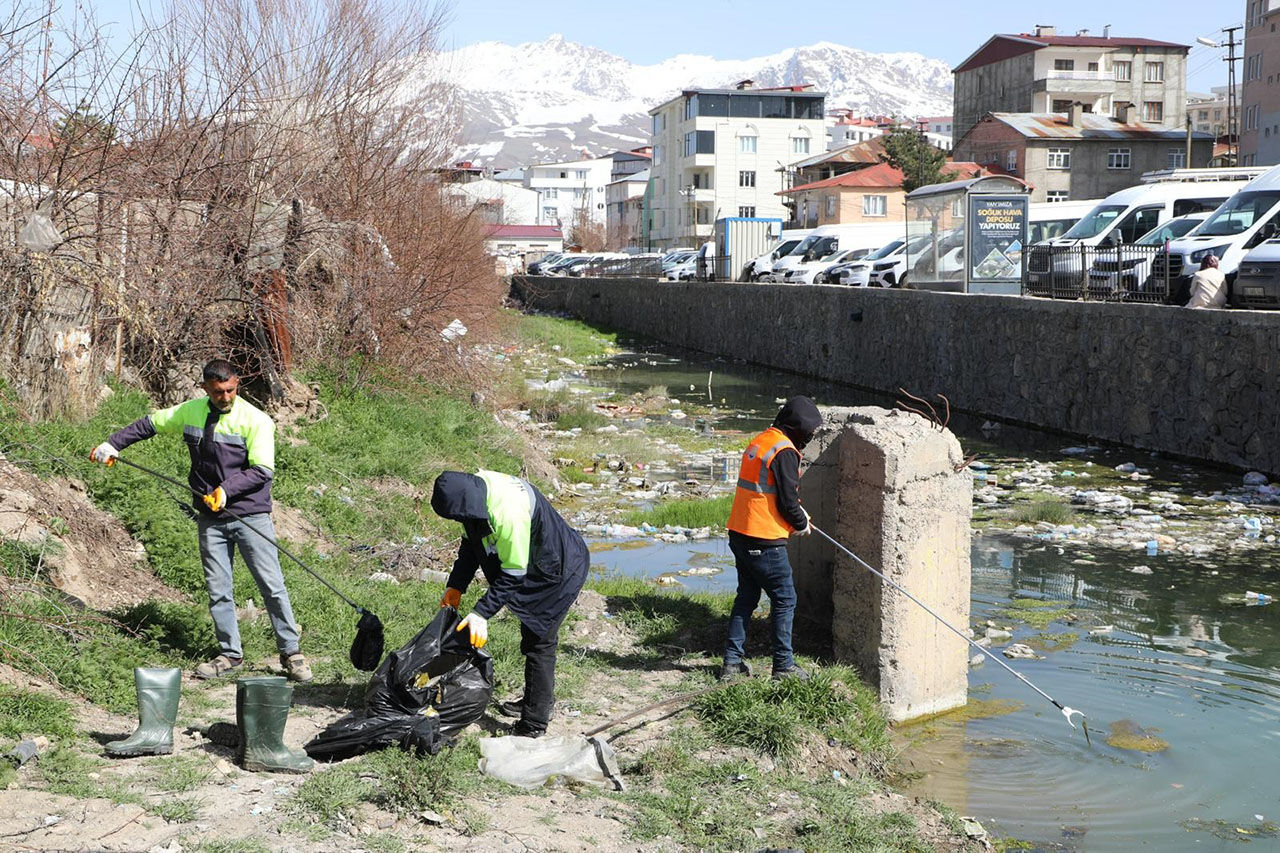 Inci Kefali Goc Yollari Temizleniyor 3