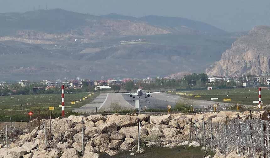 Hava Şartları Uçak Rötar