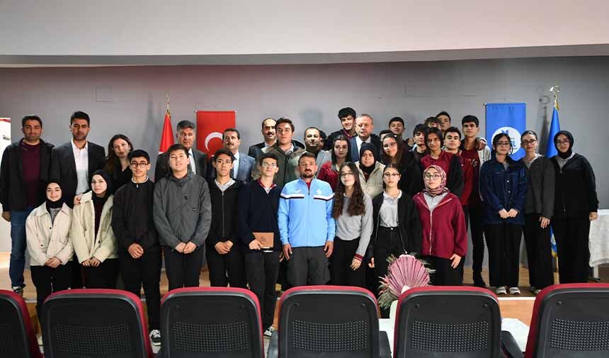 Öğrencilerle Söyleyiş