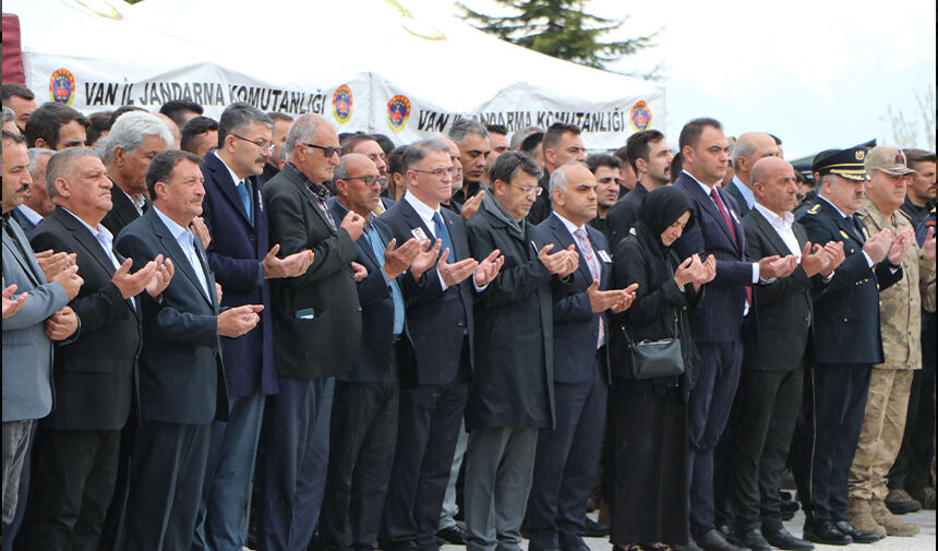 P O L İ S A