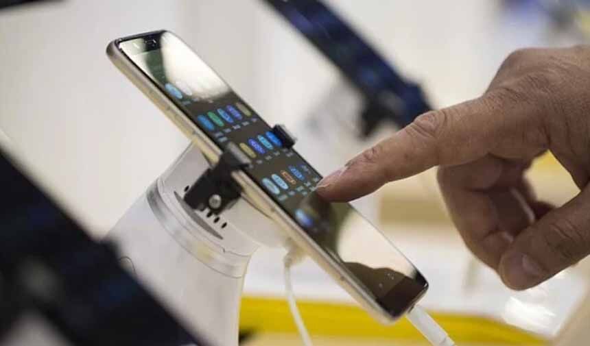 Telefon.jpg8