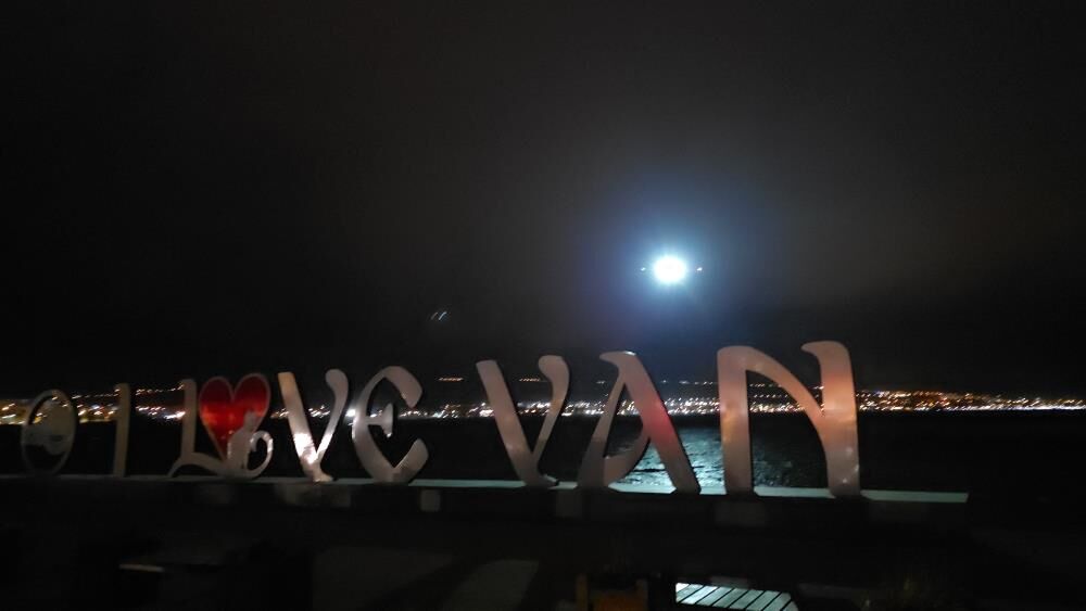 Ucak Vana Inemedi 2