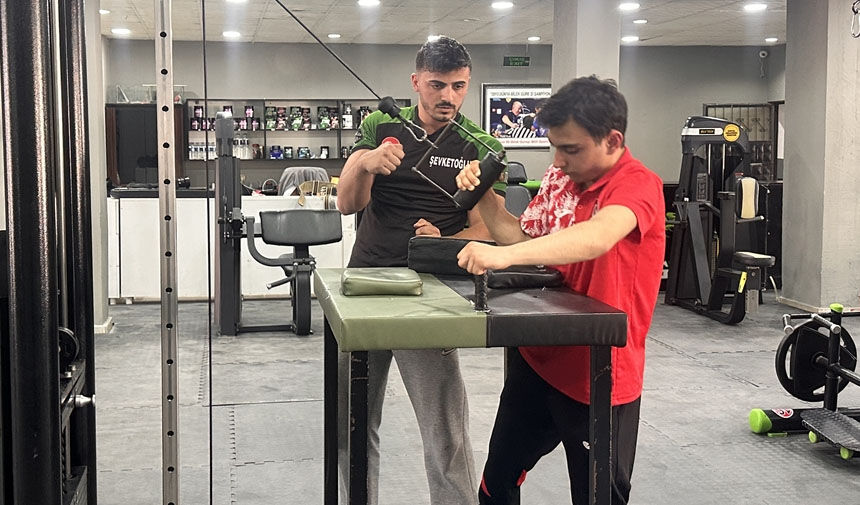 Vanli Güreşçi̇3