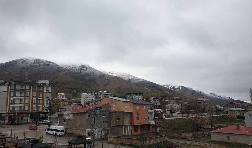 Yüksek Kesimlere Kar Yağdı-1