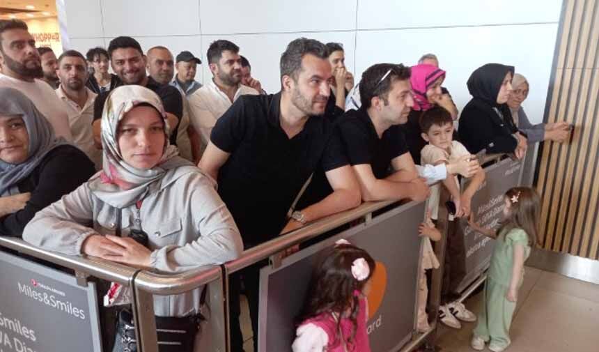 Hacılar Dönüş Yolculuğu Başladı..jpg6