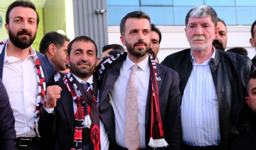 M E R İ Ç