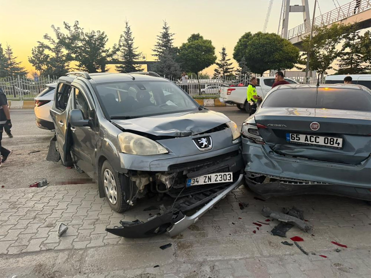 Edremit Trafik Kazasi 15
