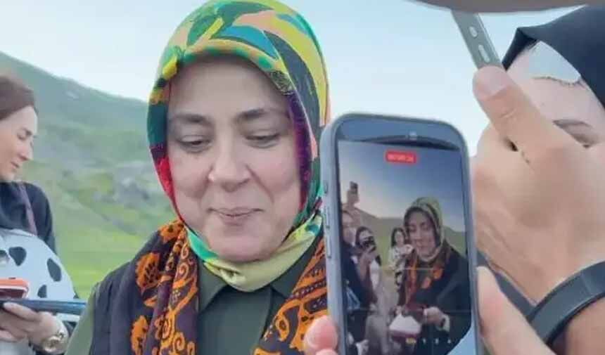 Kadınlara Seslendi